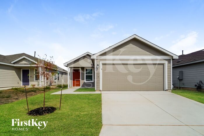 Primary Photo - 1310 Kiskadee Wy