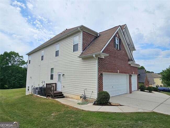 Foto del edificio - 3755 Long Lake Dr