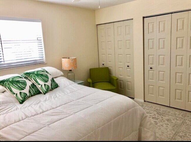 Foto del edificio - 1225 Carlton Ct