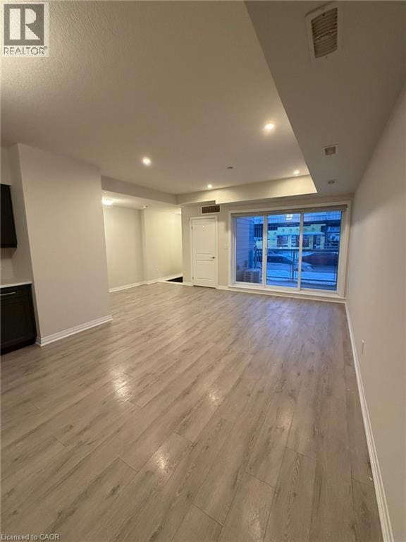 Building Photo - 114 Seabrook Dr