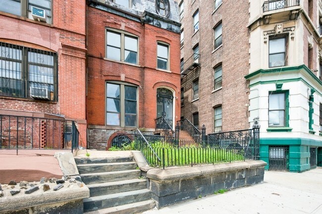 Building Photo - 887 Saint Nicholas Ave