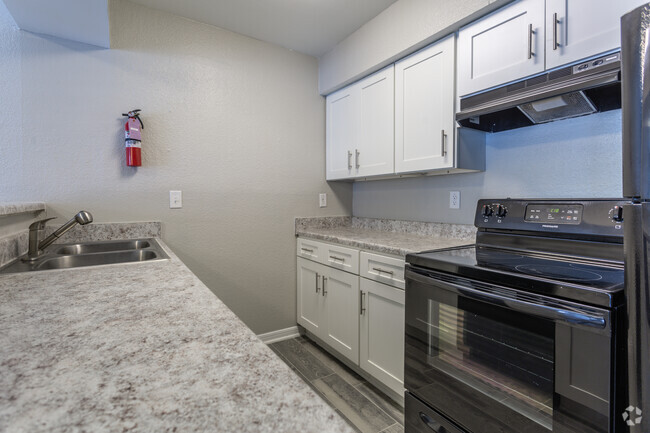 Kitchen - Hackberry Ranch