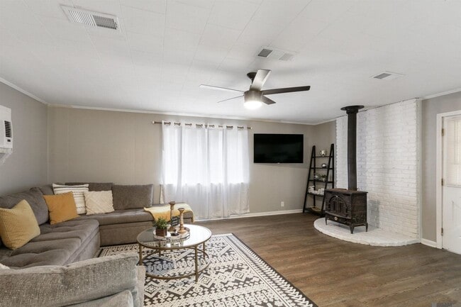 Building Photo - 1151 Wylie Dr
