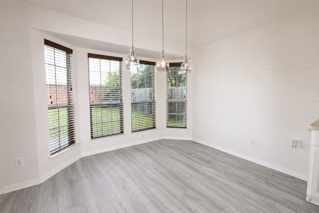 Foto del edificio - 6343 Big Oak Canyon Dr