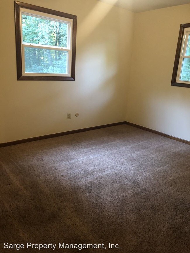 Building Photo - 2 br, 1 bath Apartment - 6458 E State Road 45