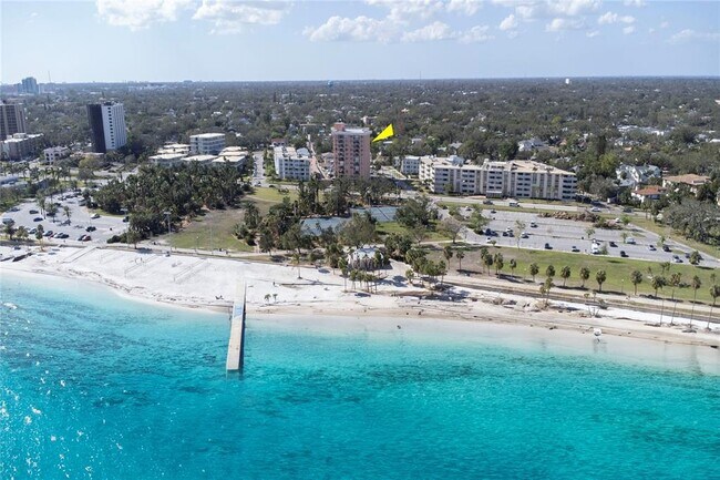 Foto del edificio - 1120 N Shore Dr NE