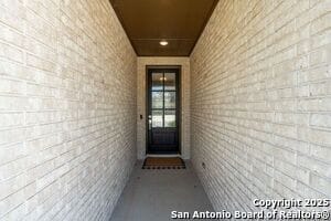 Building Photo - 138 Red Oak