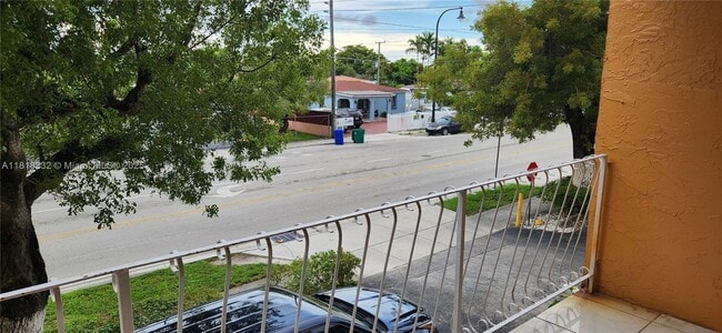 Building Photo - 6200 W Flagler St
