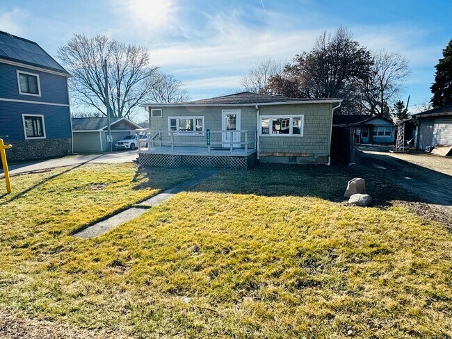 Foto del edificio - 42160 N 6th Ave