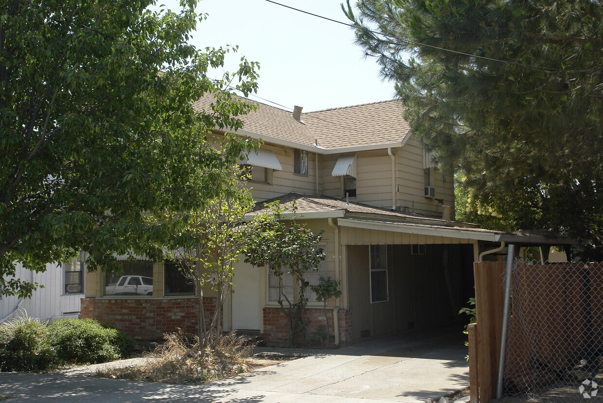209 W 5th St, Antioch, CA 94509 Apartments in Antioch, CA