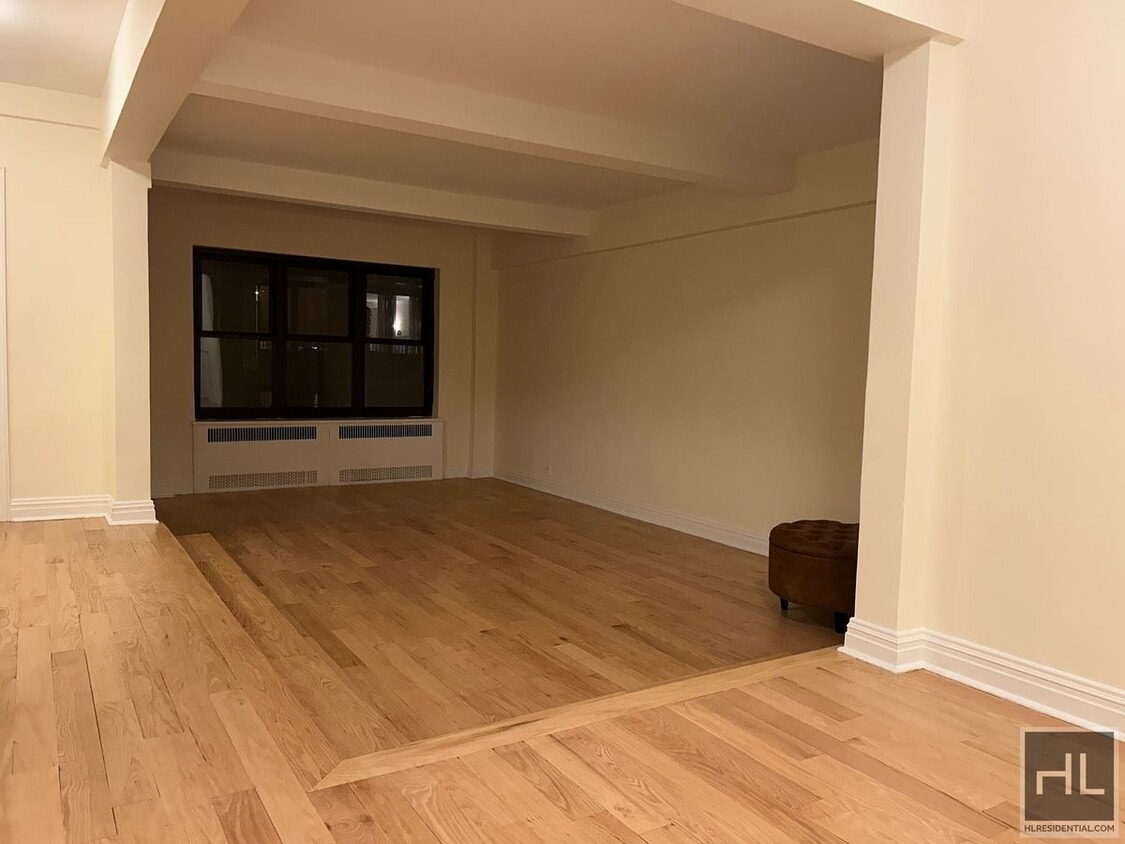 Primary Photo - EAST 56 STREET