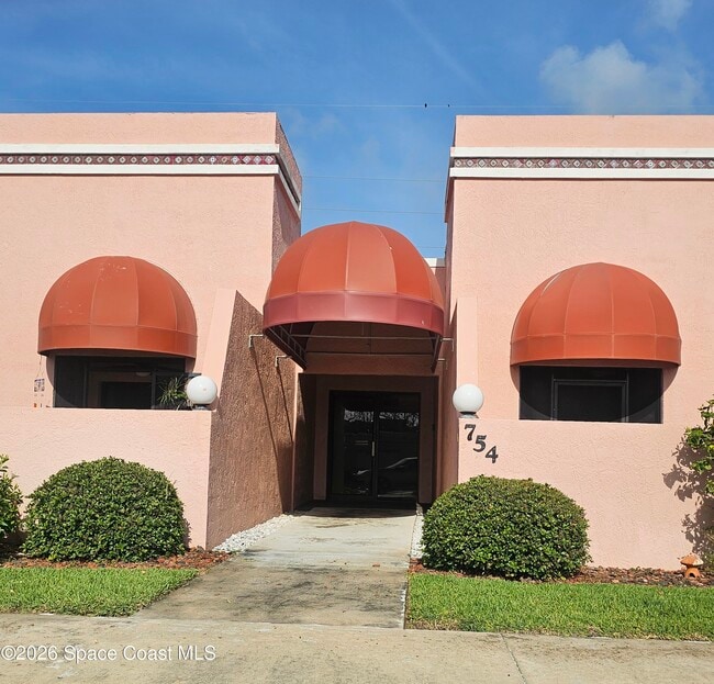 Building Photo - 754 S Orlando Ave