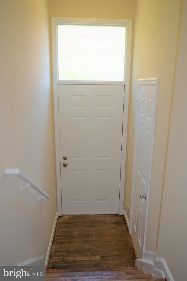 Building Photo - 9642 Sutton Green Ct