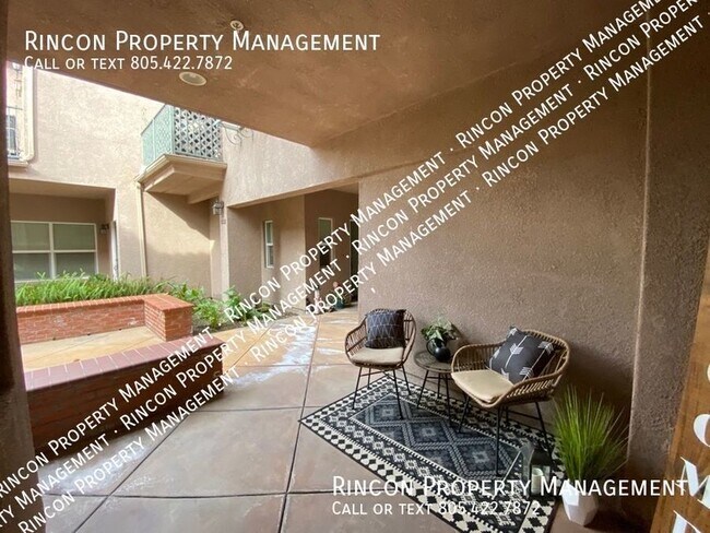 Building Photo - *Chapel Hill Courtyards Townhome* 2 Beds/2...