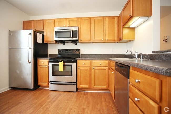 Willowbrook- 2BR, 2BA - Belmont Hills Apartments