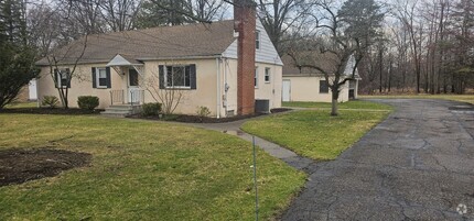 Building Photo - 4583 Ammon Rd