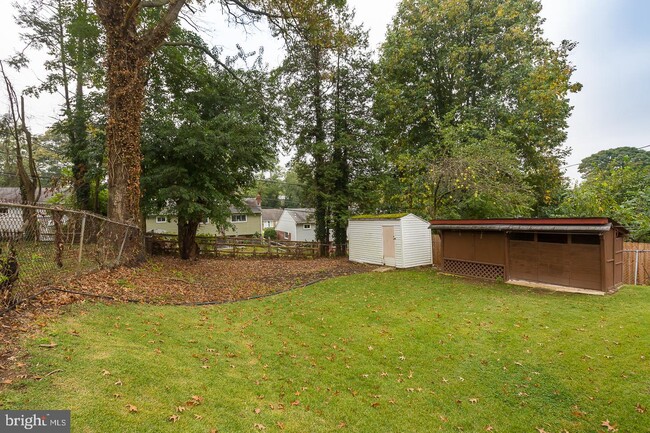 Foto del edificio - 358 Windsor Park Ln