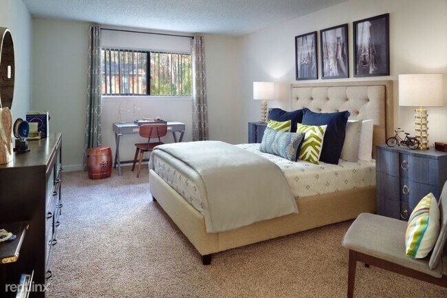 Building Photo - 1 br, 1 bath Apartment - 8 Cumberland Way SE
