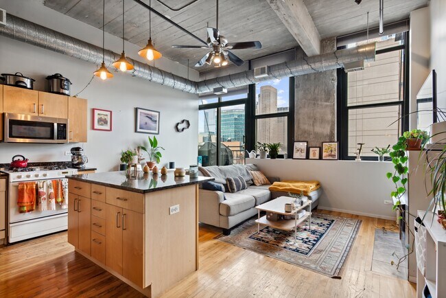 Foto del edificio - 843 W Adams St