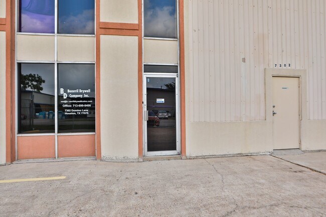 Building Photo - 7302 Domino Ln