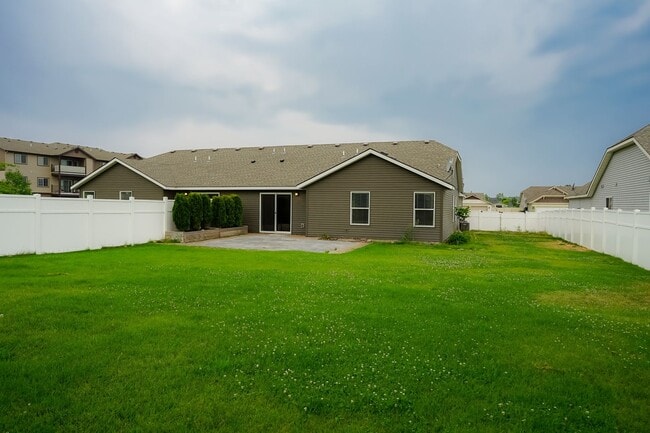 Building Photo - 2636 N Revette St