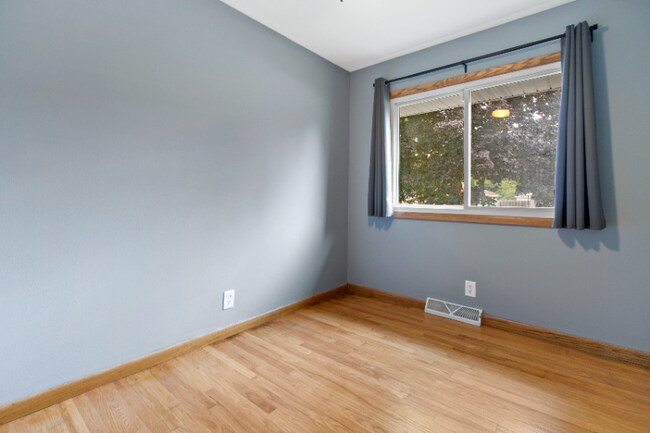 Foto del edificio - 4609 Pershing Blvd