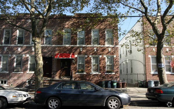 Foto principal - 639 Bay Ridge Ave
