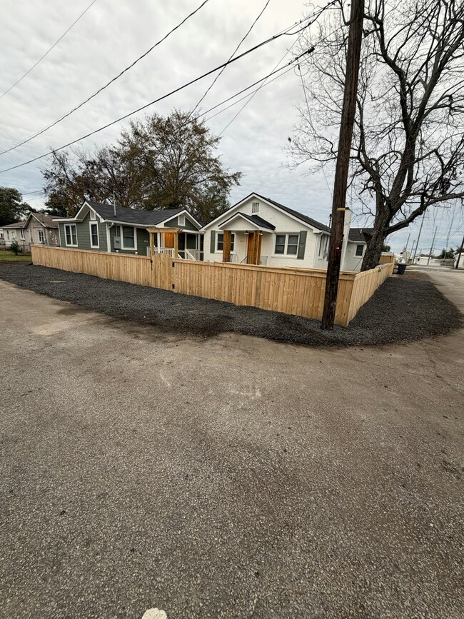 Foto del edificio - 2850 Appleton Ave