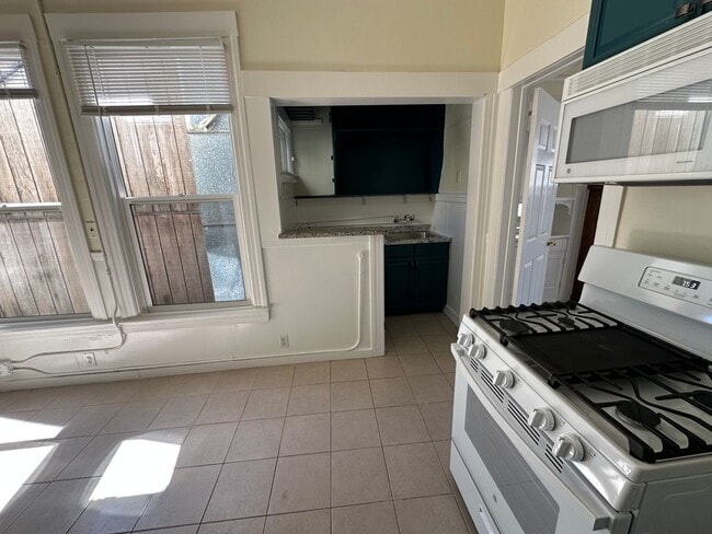 Photo - 438-440 Castro Street (7028rc) Apartment