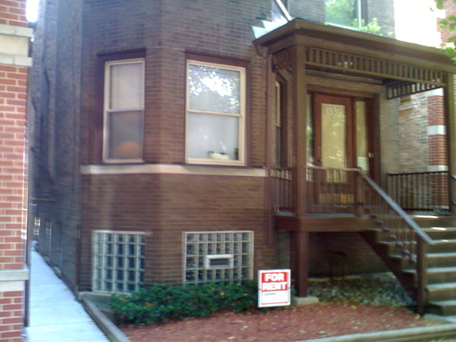 Foto del edificio - 1339 W Wrightwood Ave