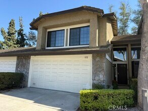 Building Photo - 972 Sandstone Dr