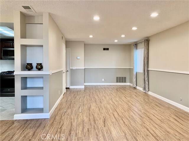 Building Photo - 1826 Rainbow Terrace Ln