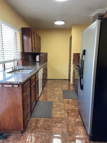 Foto del edificio - 490 Clear Creek Ln