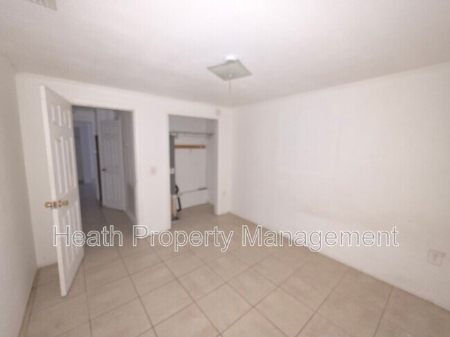 Foto del edificio - 504 6th Ave NW