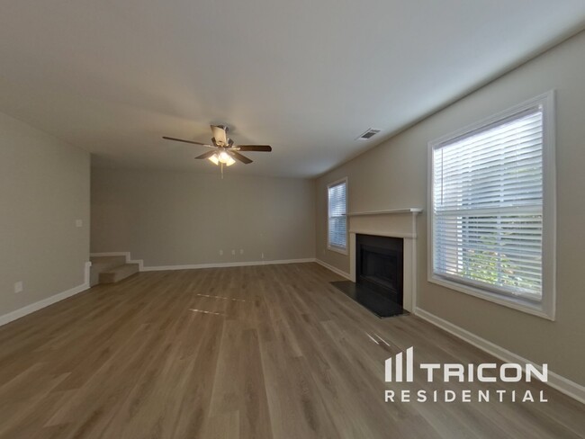 Foto del edificio - 629 Amberwood Dr