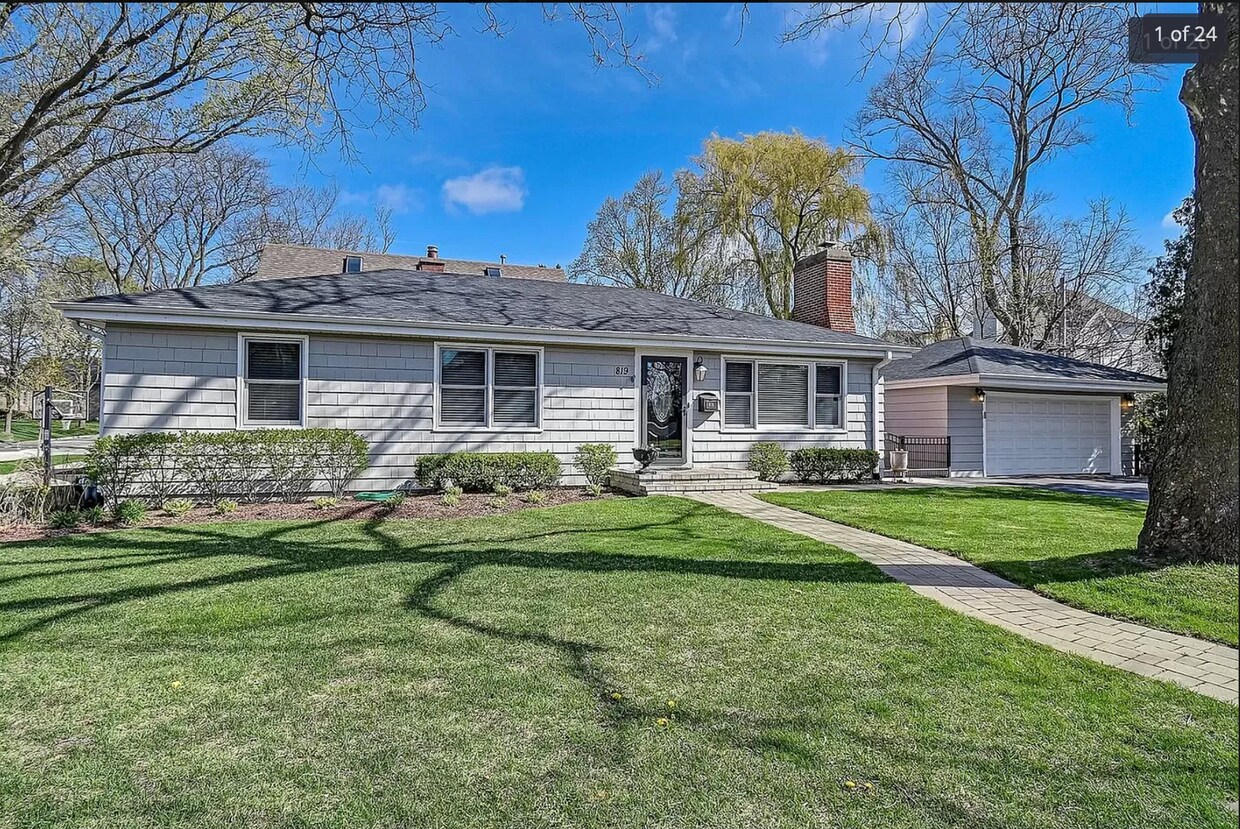 Foto principal - 819 W 8th St