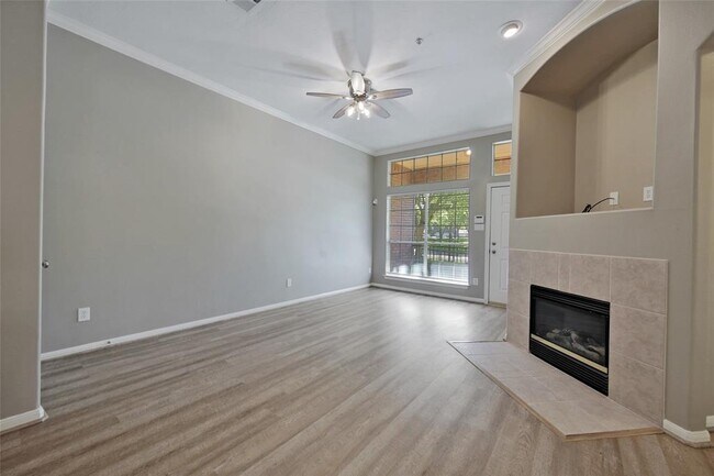 Foto del edificio - 2710 Grants Lake Blvd
