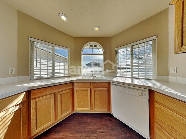 Building Photo - 6061 S Moonridge Avenue