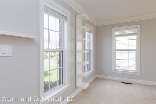 Building Photo - 3 br, 2.5 bath House - 4536 Stimpson Ridge...