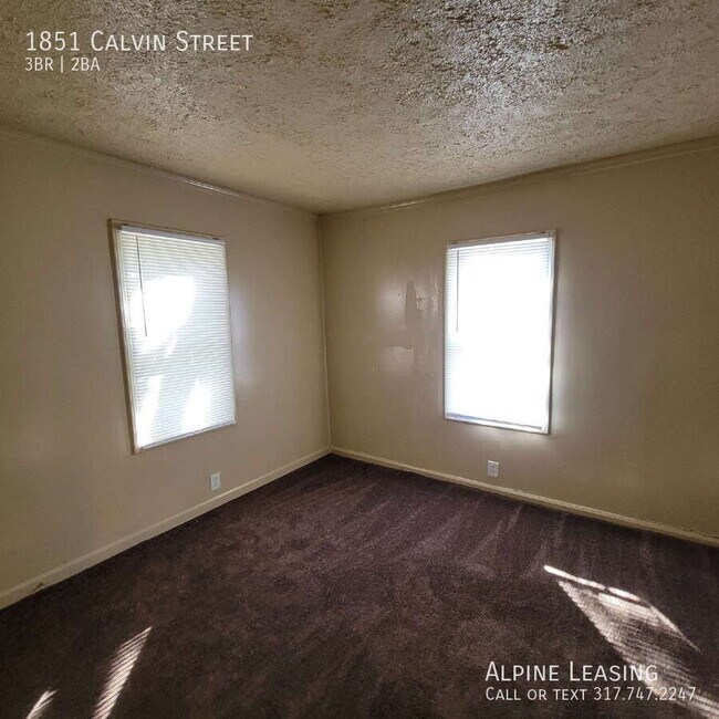 Building Photo - 1851 Calvin St