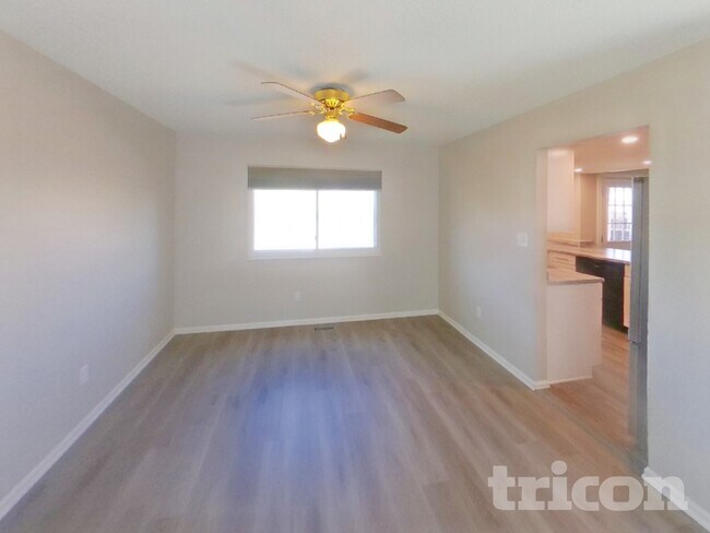 Foto del edificio - 5730 Gunshot Pass Dr