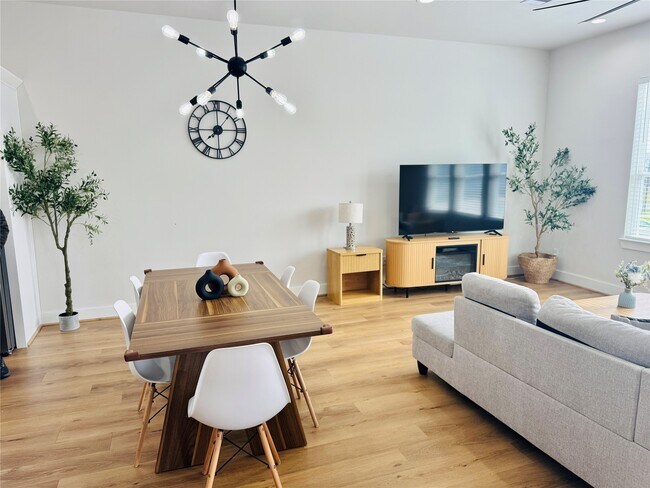 Foto del edificio - 1811 Brooks St