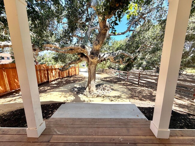 Foto del edificio - New Modern Farmhouse Cottage Coming Soon!