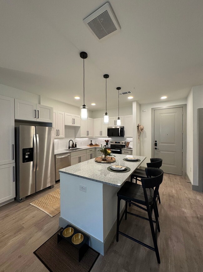 Building Photo - 5400 Haltom Rd