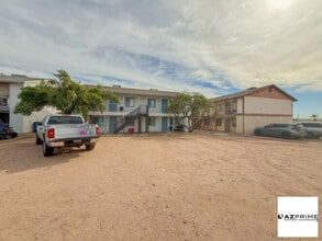 Building Photo - 127 S Outpost Rd