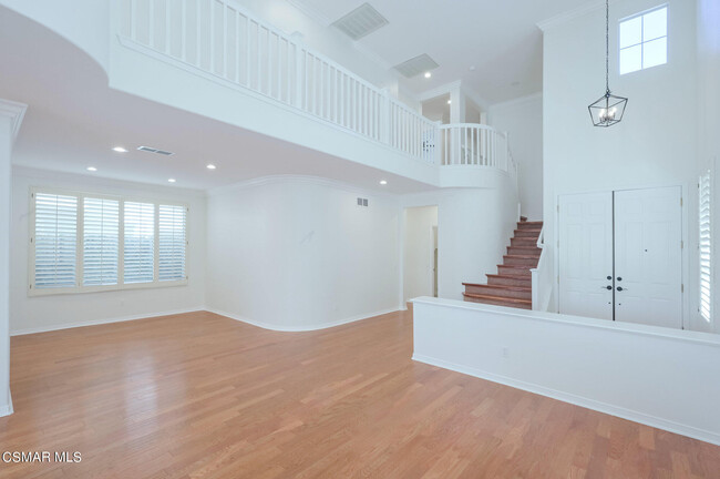 Building Photo - 3064 Ferncrest Pl