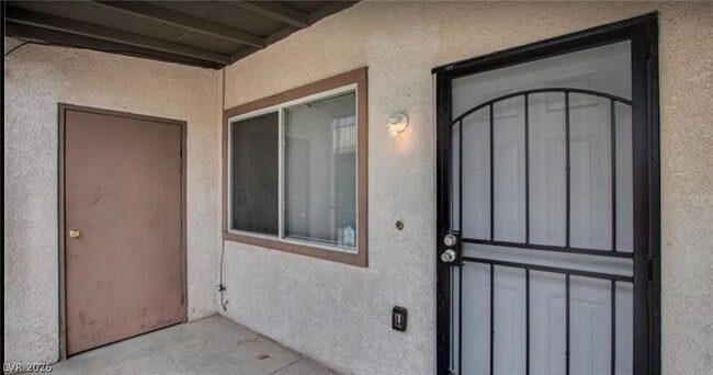 Building Photo - 3501 Rio Robles Dr