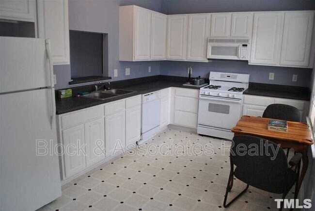 Foto del edificio - 2229 Long Pine Ln