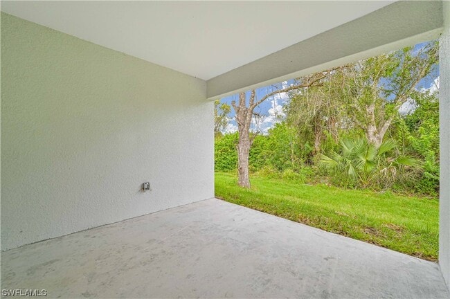 Building Photo - 6078 Lacota Ave