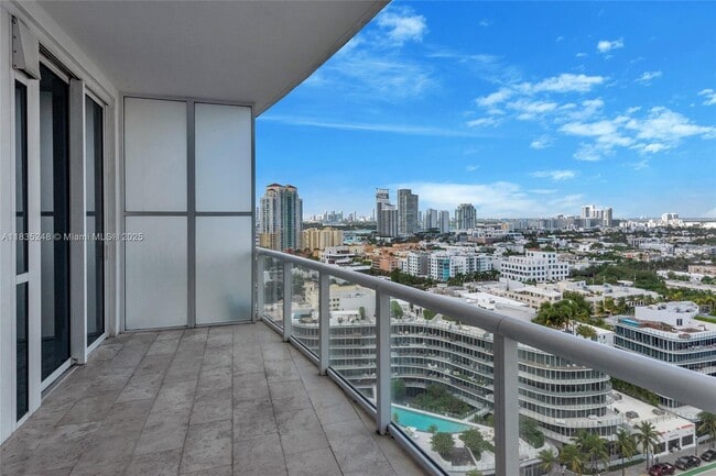Foto del edificio - 50 South Pointe Dr